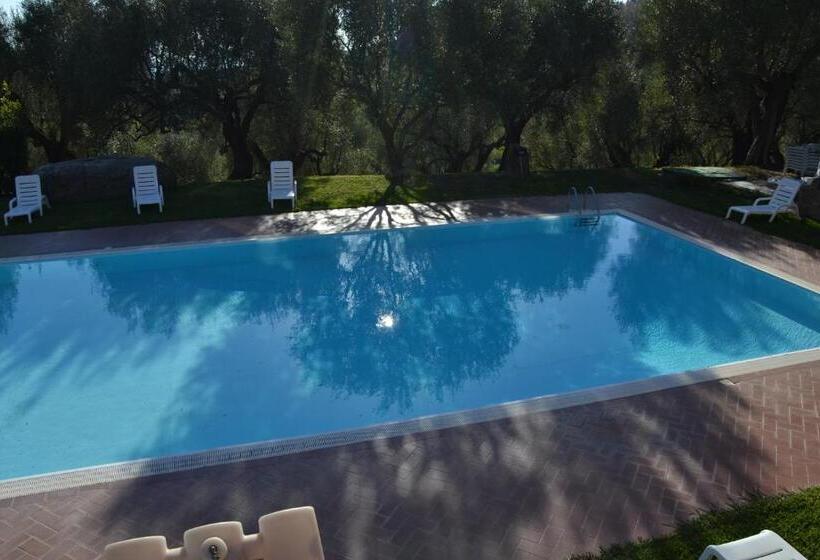 Номер Стандарт, Agriturismo Le Favate