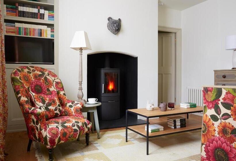 Family Suite, Endsleigh