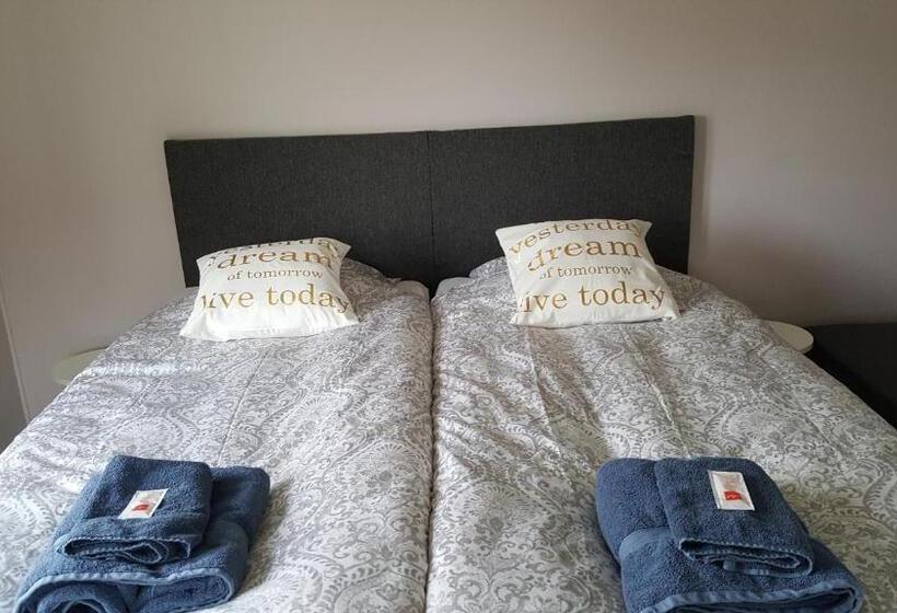 Бунгало Deluxe, Joastorps Bed & Breakfast