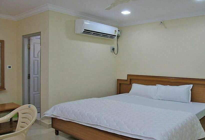 Номер Базовый Двуспальная Кровать, Pujitha Residency