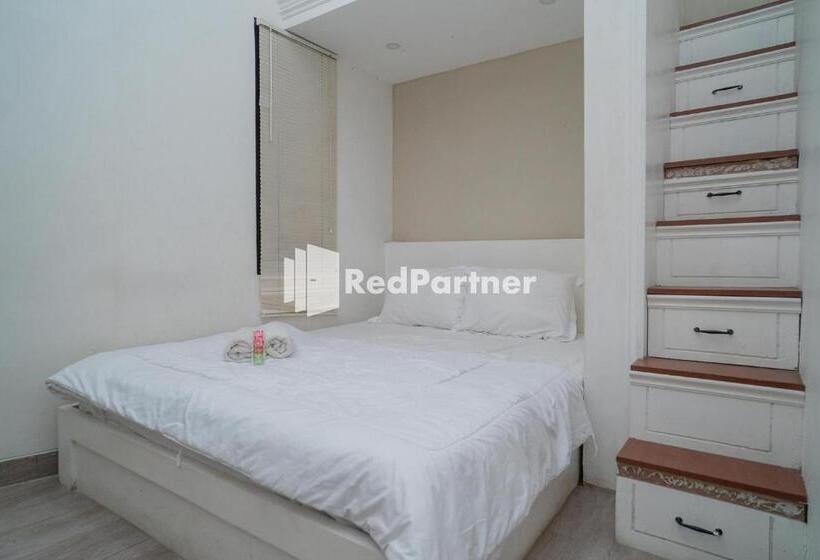 Семейный Номер, Yayah Rooms Bogor Syariah Mitra Reddoorz