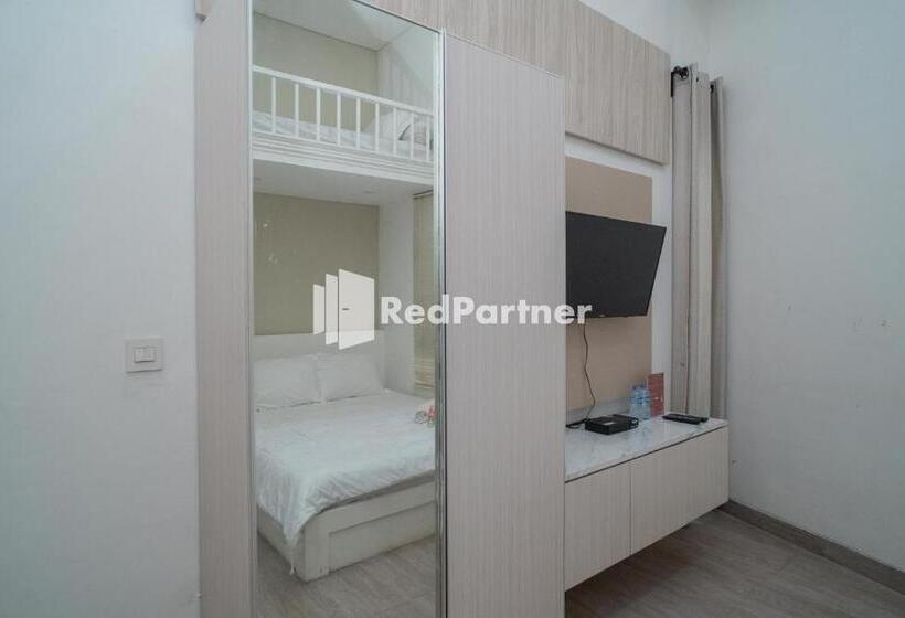 Семейный Номер, Yayah Rooms Bogor Syariah Mitra Reddoorz