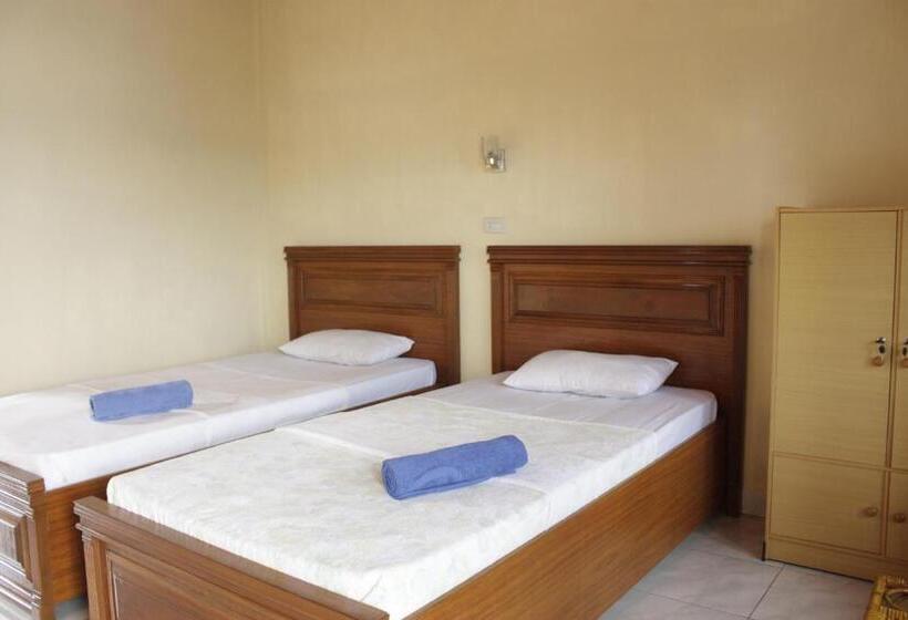 Номер Стандарт Вид на Озеро, Gokhon Guest House