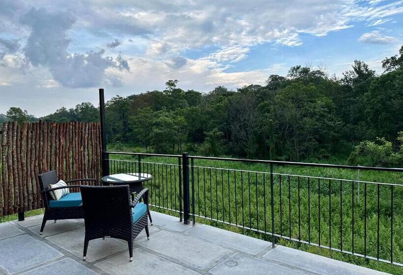 Standard Tent, Machaan Wilderness Lodge Nagarahole