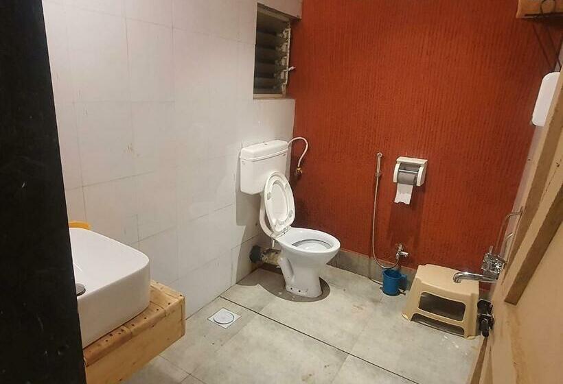 标准间, Sadabahar Moments   Hostel