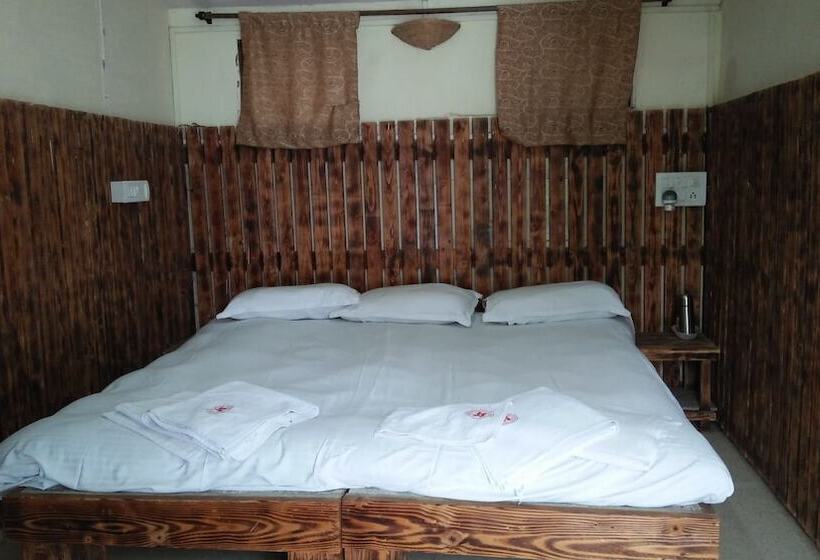 标准间, Sadabahar Moments   Hostel
