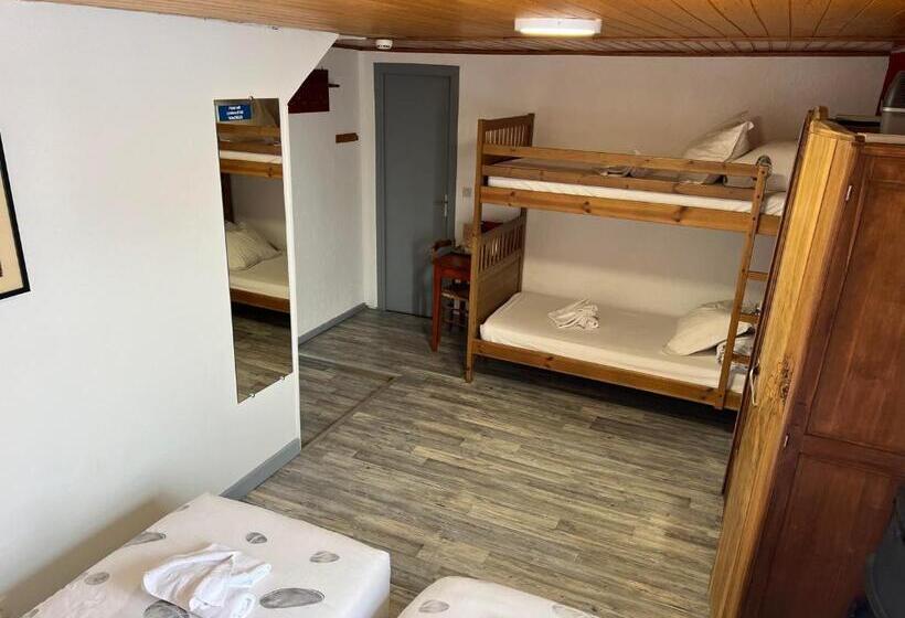 Четырехместный Номер Стандарт, La Foret De Maronne