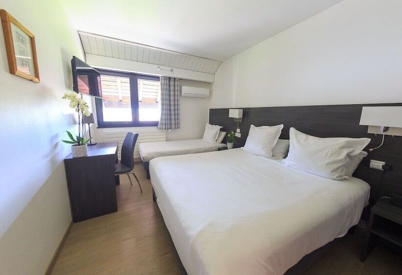 Номер Стандарт Трехместный, Logis Hôtel Annecy Nord / Argonay