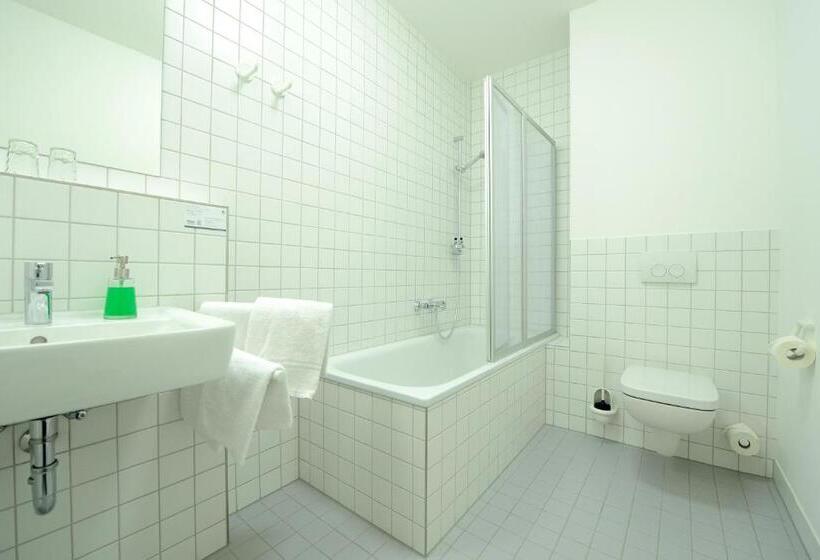 Люкс, Flair Hotel Reuner