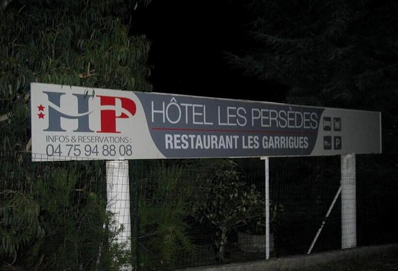Дом 2 Спальни, Hôtel Les Persèdes