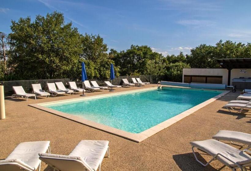 Трежместный Номер Economy, Hôtel Les Persèdes