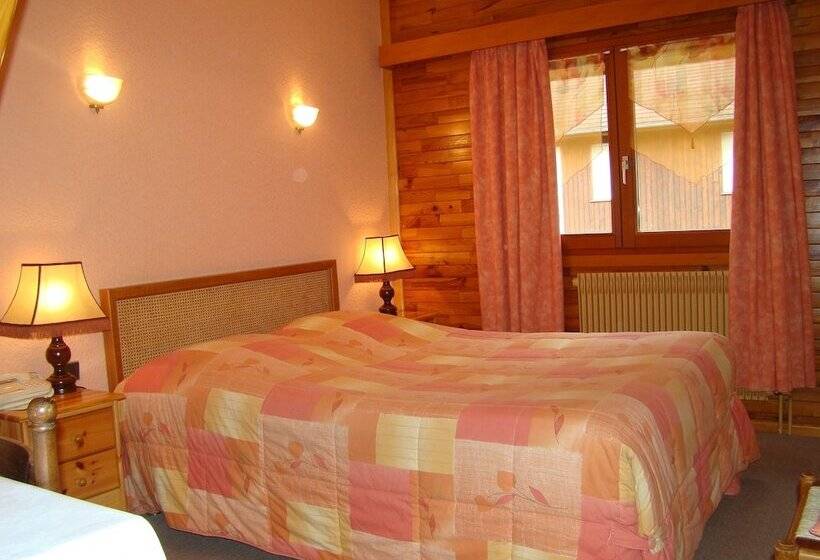 Семейный Номер, Hôtel Restaurant Le Moulin Du Plain