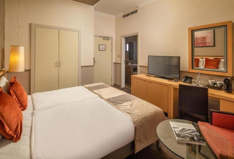 Классический Номер, Mamaison Hotel Andrassy Budapest