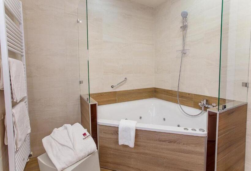 Люкс, Mamaison Hotel Andrassy Budapest