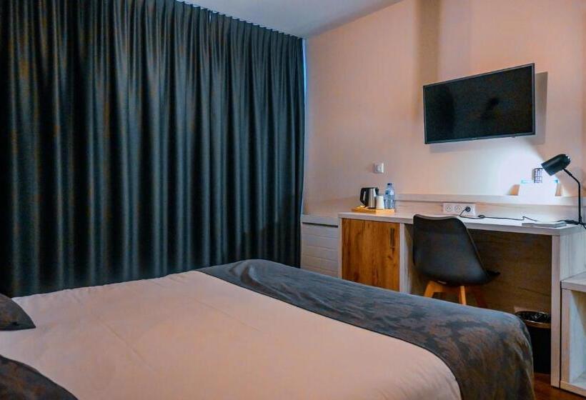 Номер Стандарт, Logis Clermotel   Hôtel & Restaurant
