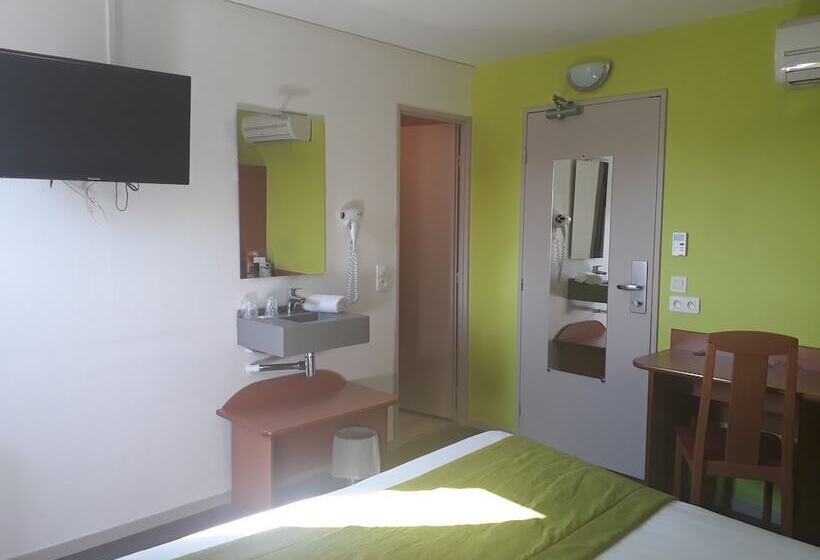 Номер Superior, B Hotel Troyes Aéroport