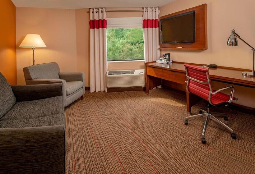 Люкс, Four Points By Sheraton Newark Christiana Wilmington