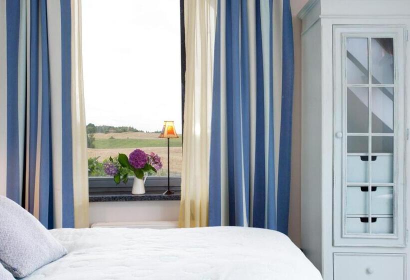 Полулюкс с Балконом, Kashubian Lodge & Spa