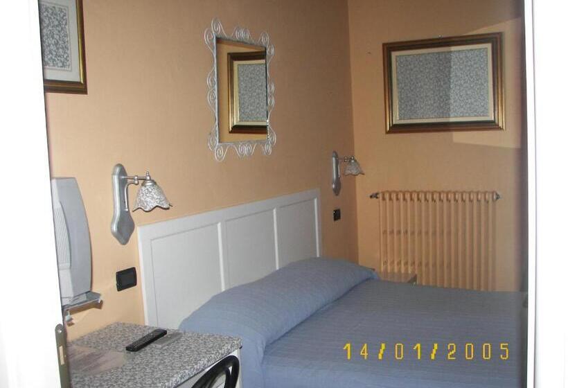 스탠다드 발코니 룸, Albergo Sangrilà