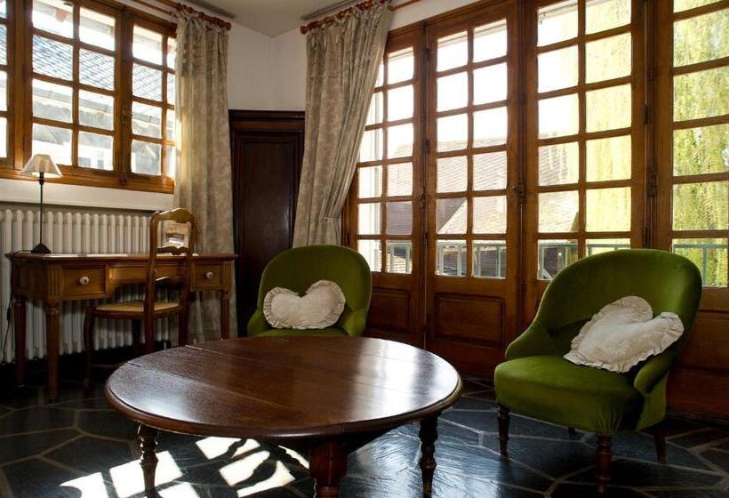 Семейный Номер, Auberge de l'Abbaye