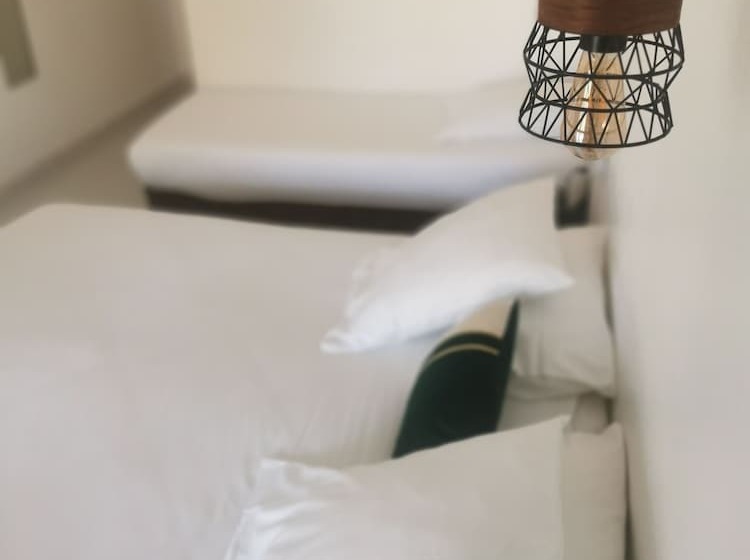 Номер Стандарт Трехместный, L Auberge Camarguaise