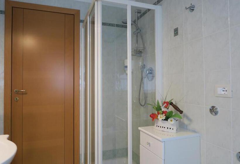 Номер Стандарт с Балконом, B&b Meraviglie D Abruzzo Montesilvano