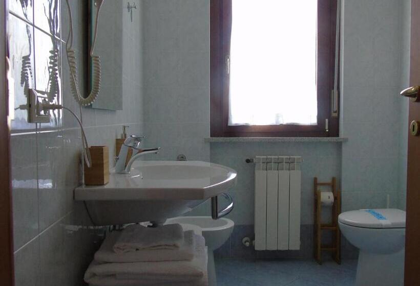 Трехместный Номер Стандарт с Балконом, B&b Meraviglie D Abruzzo Montesilvano