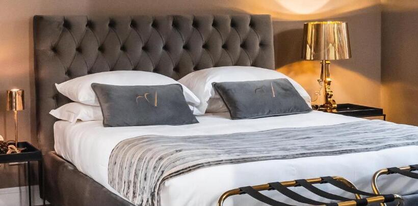 Номер Deluxe Кровать Кинг, L Americano Luxury Rooms