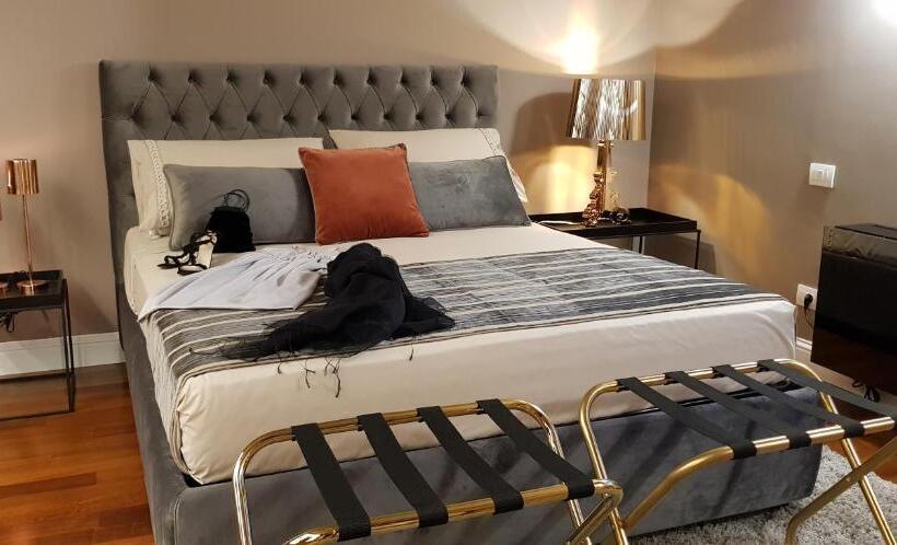 Номер Deluxe Кровать Кинг, L Americano Luxury Rooms