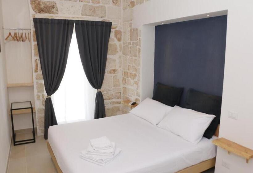 Номер Стандарт с Балконом, La Nicchia B&b