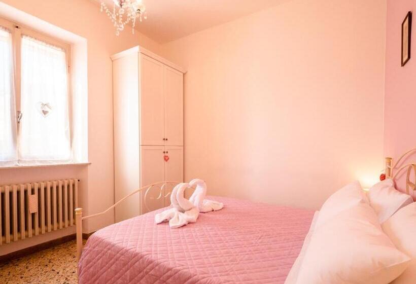 Номер Стандарт Совместная Ванная, Casa Mafalda   Rooms, Friends And More Affittacamere   Guest House