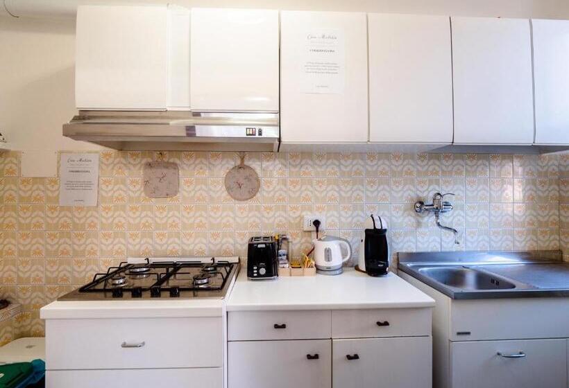 Апартаменты Deluxe 1 Спальня, Casa Mafalda   Rooms, Friends And More Affittacamere   Guest House