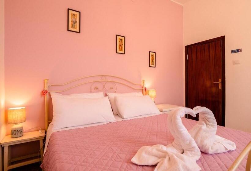 Номер Стандарт, Casa Mafalda   Rooms, Friends And More Affittacamere   Guest House