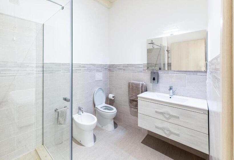 سوییت با چشم‌انداز دریا, La Promenade Rooms & Suites
