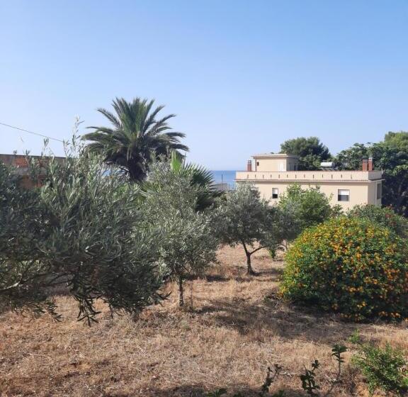 Номер Стандарт Вид на Сад, Mediterraneo
