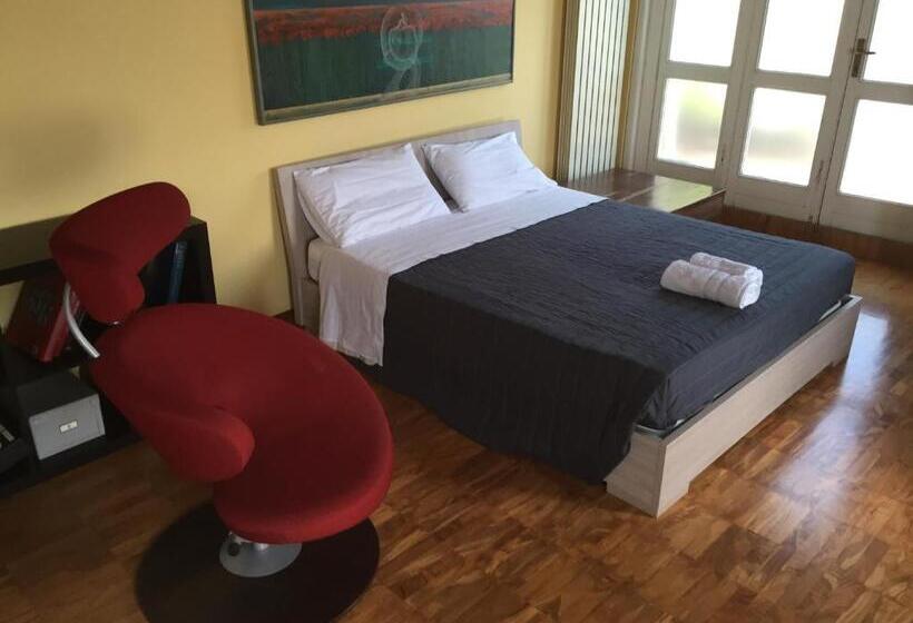 스탠다드 룸 킹사이즈 침대, B&b Treviglio