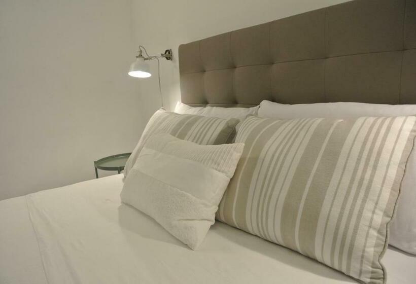 デラックスルーム, Quattordici B&b