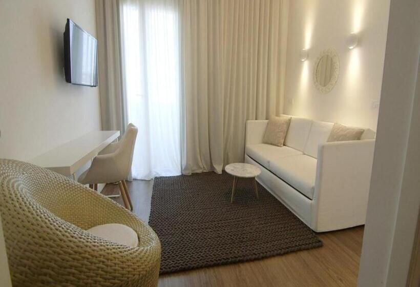 Люкс, Select Suites & Spa   Apartments