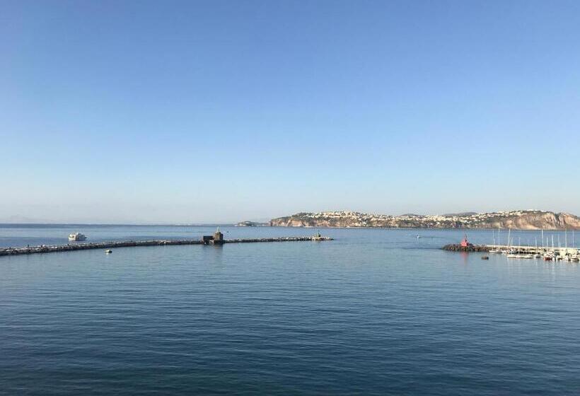 带海景的高档三人间, Vento Di Mare
