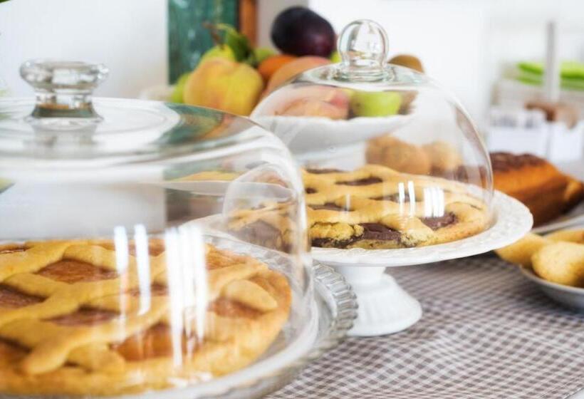 Люкс с Балконом, B&b Li Tarici
