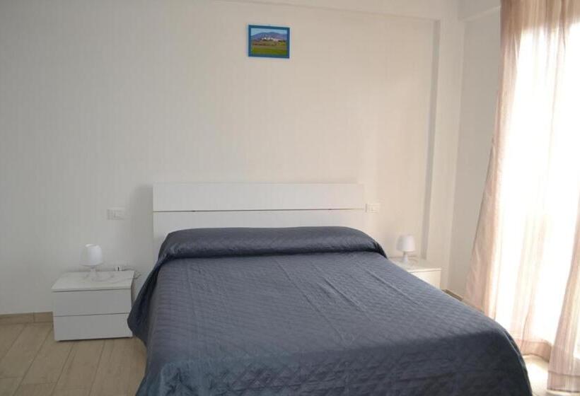 غرفة قياسية, Camere I Monelli
