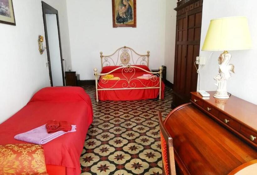 Triple Room Sea View, Villa Mabel