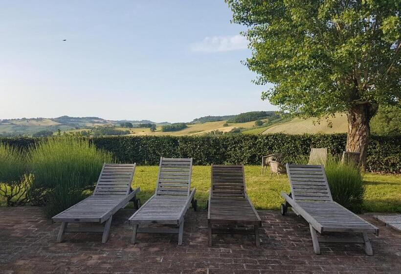 اتاق سوپریور با تخت بزرگ, Country House Il Sassòne