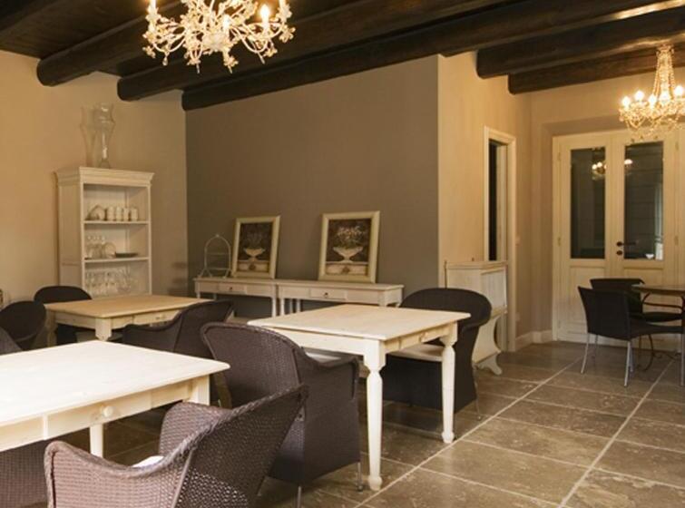اتاق سوپریور با تخت بزرگ, Country House Il Sassòne