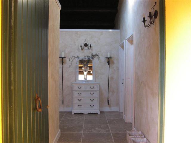 اتاق اکونومی, Country House Il Sassòne