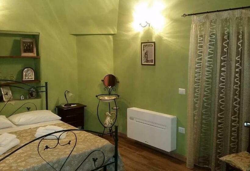 Трехместный Номер Deluxe, Bed & Breakfast Dhafna Civita