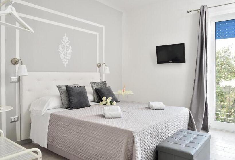 Номер Superior, Insula House