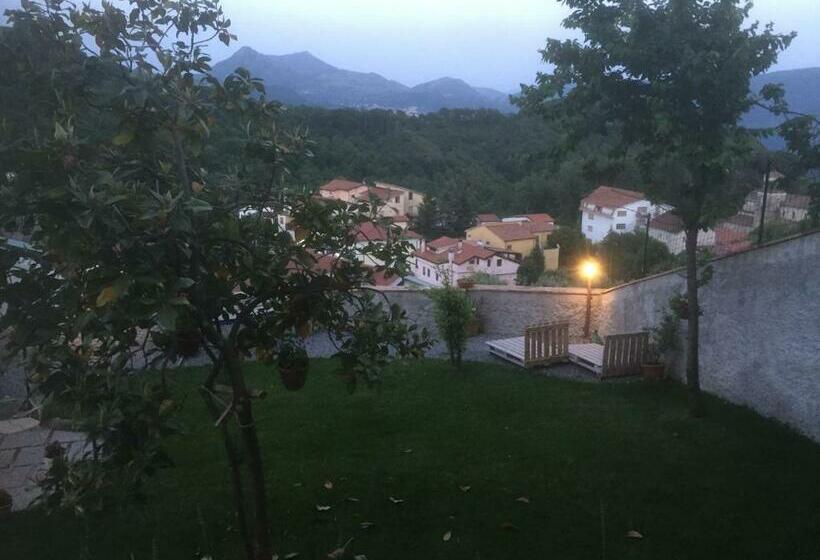 اتاق استاندارد با چشم‌انداز باغ, Villa Alemi