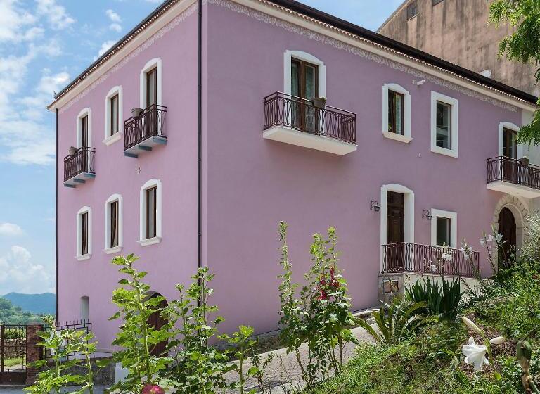 اتاق استاندارد سه تخته با بالکن, Villa Alemi