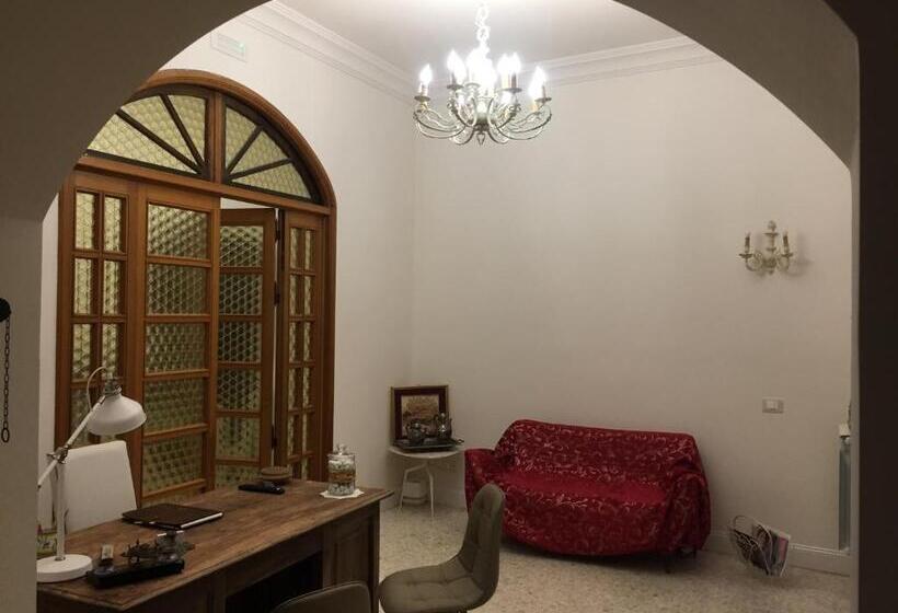 اتاق استاندارد سه تخته با چشم‌انداز باغ, Villa Alemi